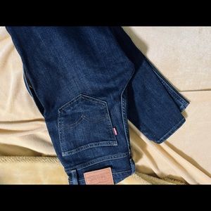 Levis skinny jeans